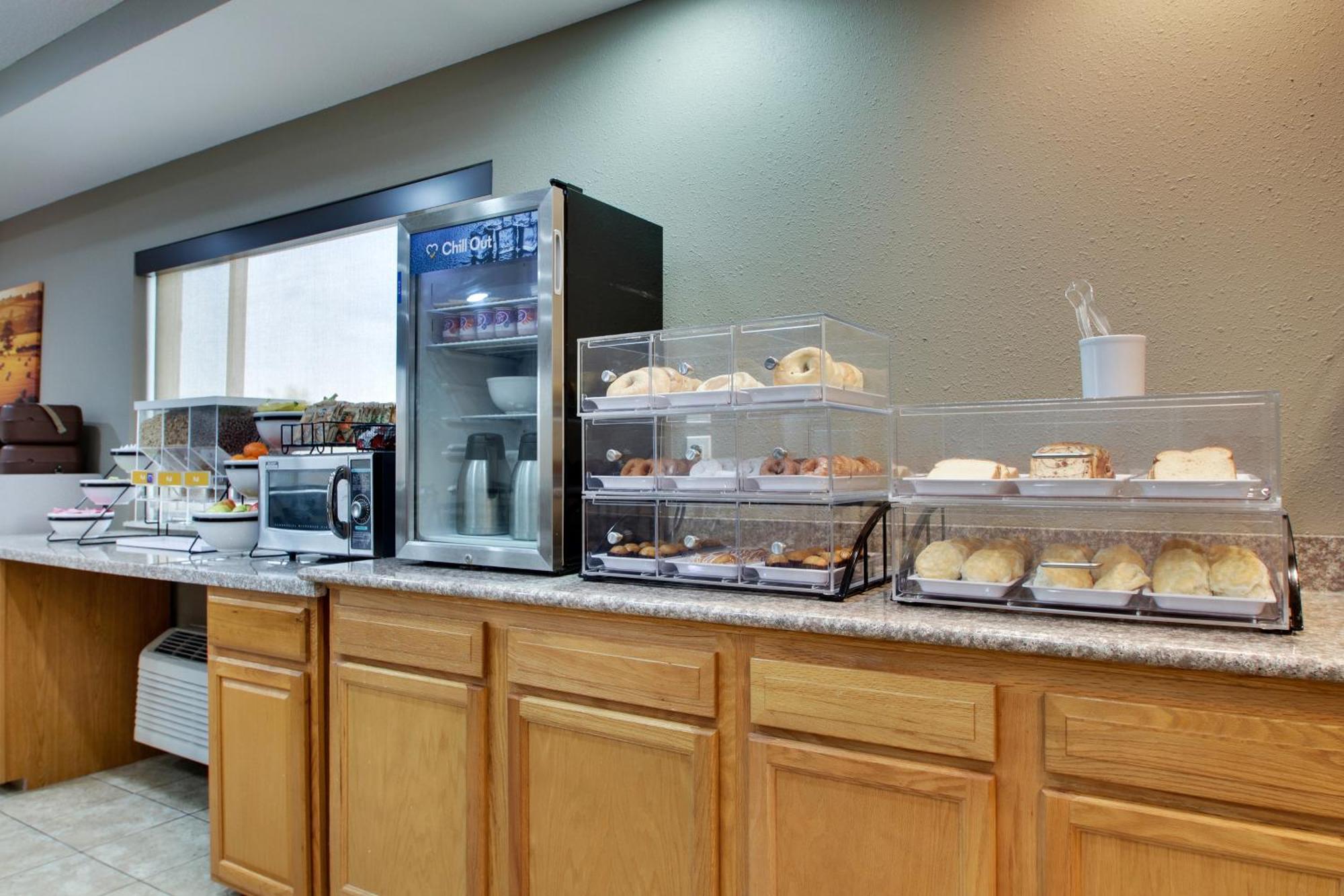 Everspring Inn & Suites Oskaloosa Zewnętrze zdjęcie