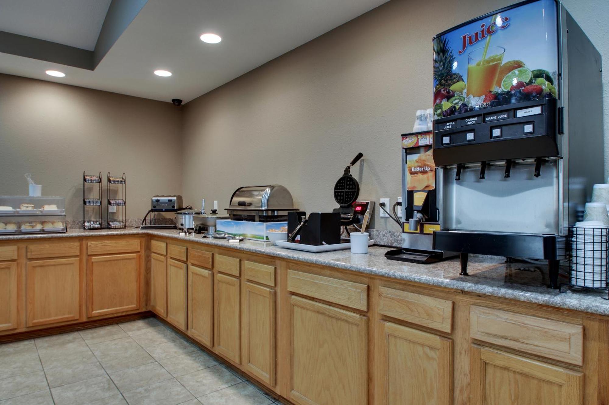 Everspring Inn & Suites Oskaloosa Zewnętrze zdjęcie