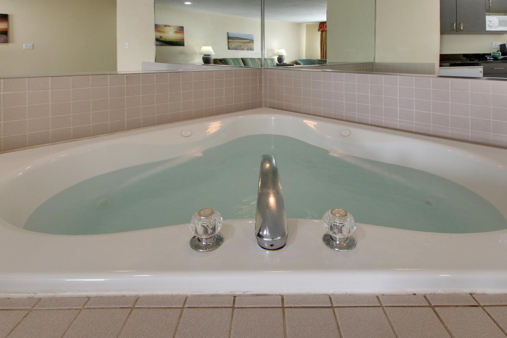 Everspring Inn & Suites Oskaloosa Zewnętrze zdjęcie