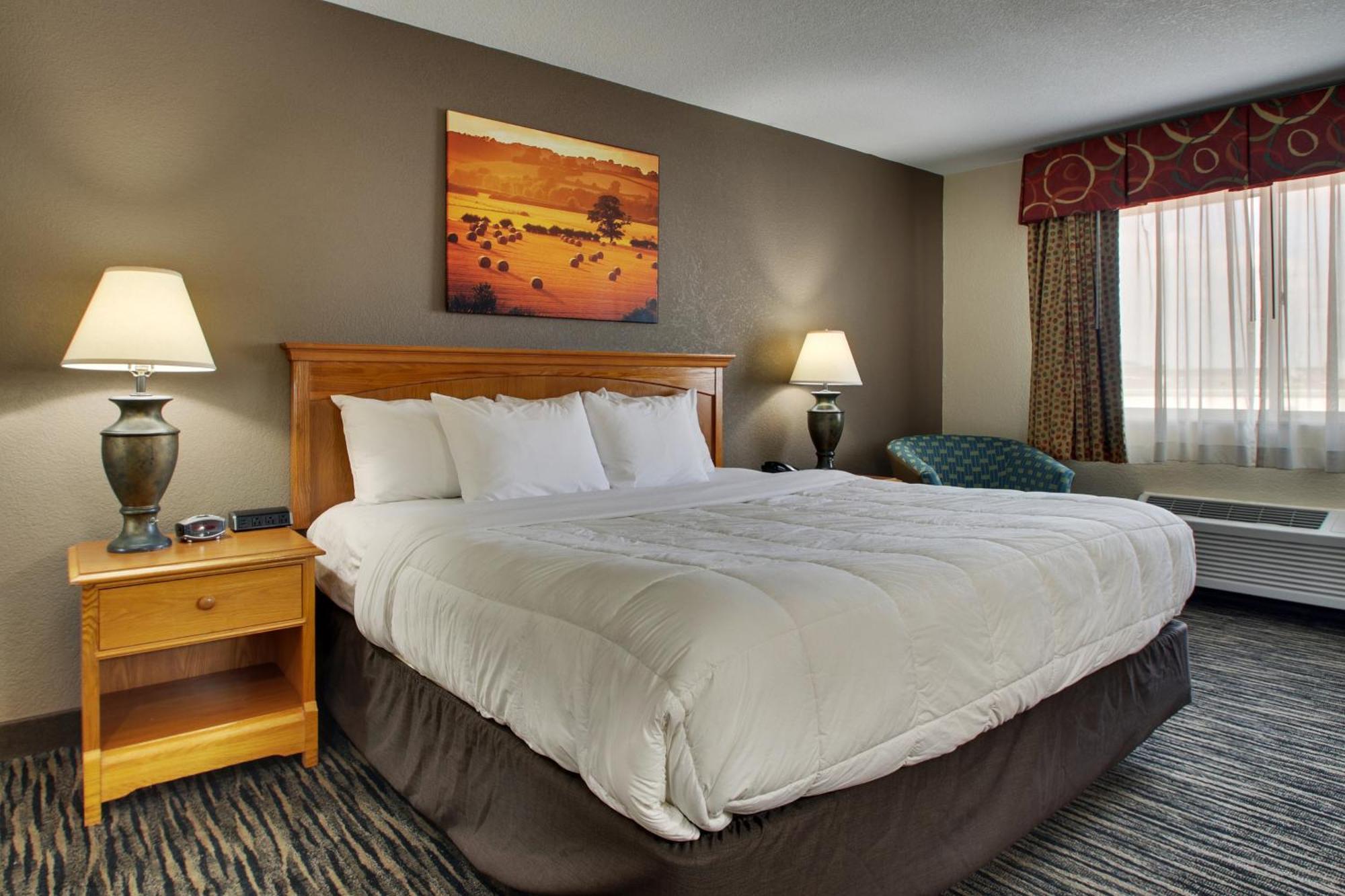Everspring Inn & Suites Oskaloosa Zewnętrze zdjęcie