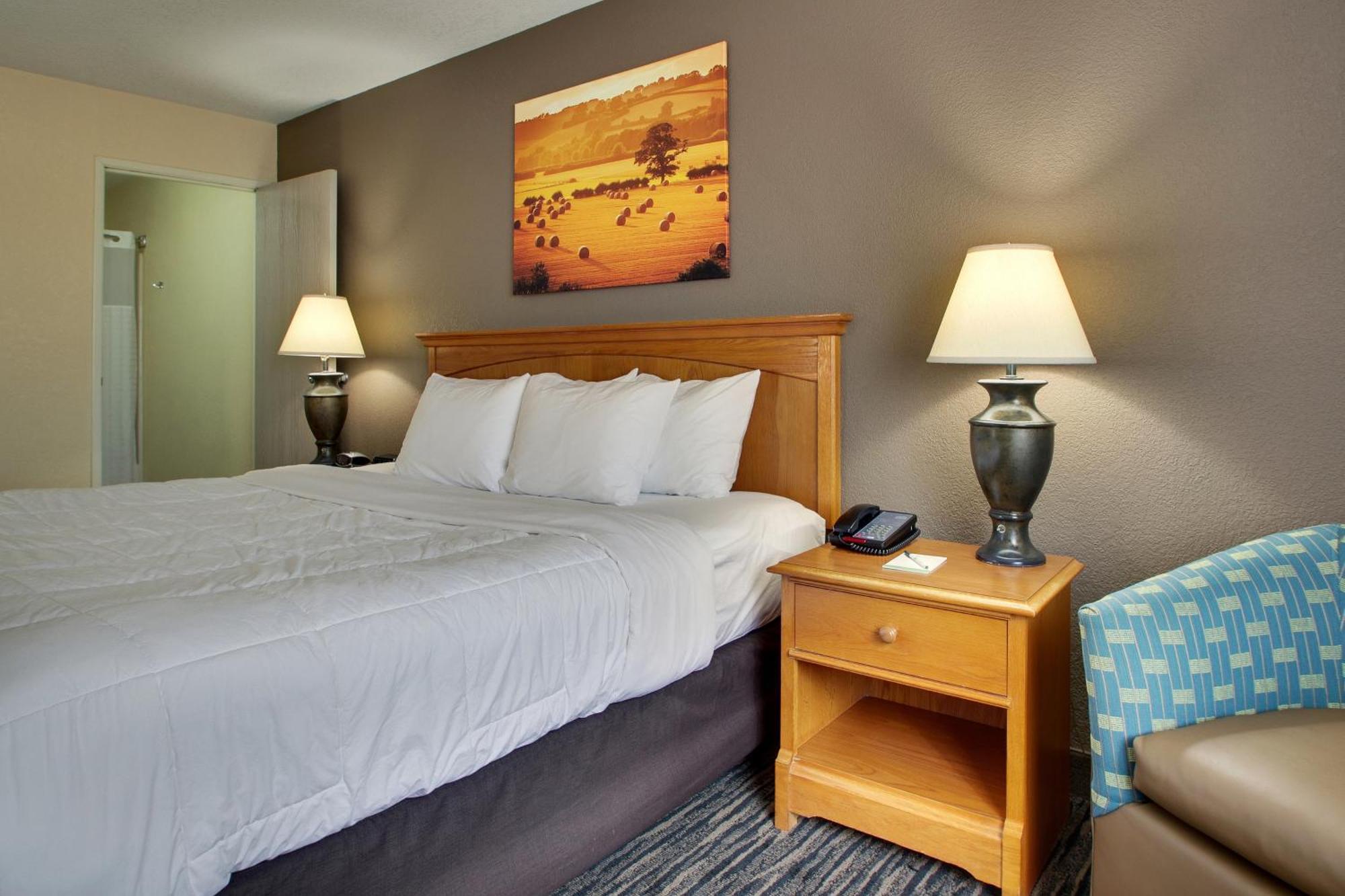 Everspring Inn & Suites Oskaloosa Zewnętrze zdjęcie