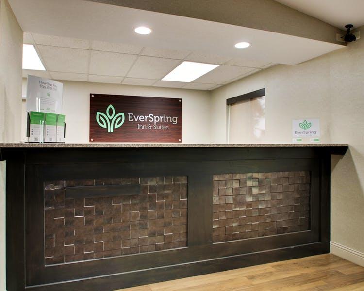 Everspring Inn & Suites Oskaloosa Zewnętrze zdjęcie