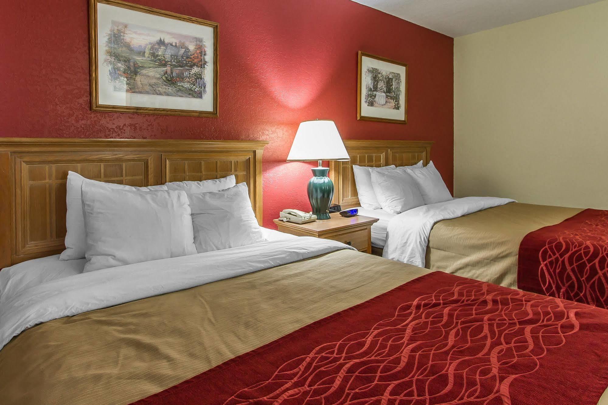 Everspring Inn & Suites Oskaloosa Zewnętrze zdjęcie