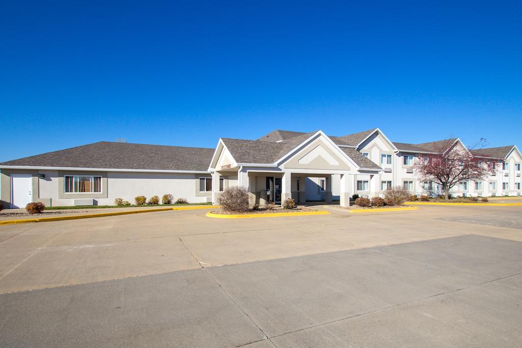Everspring Inn & Suites Oskaloosa Zewnętrze zdjęcie
